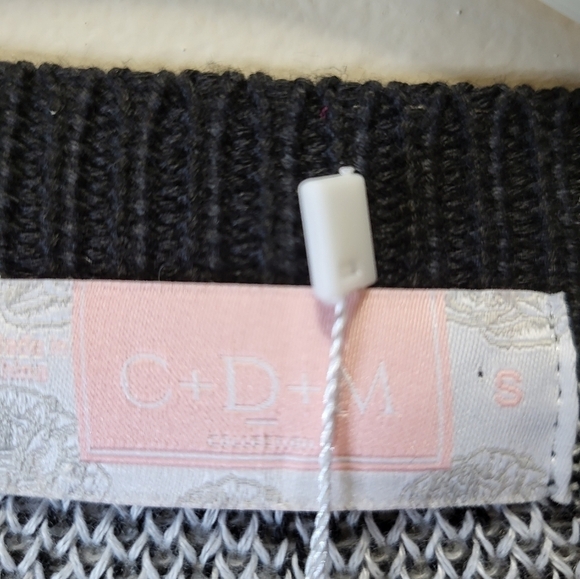 NWT CDM Oversized Sweater Small black and white animal print - Picture 2 of 12